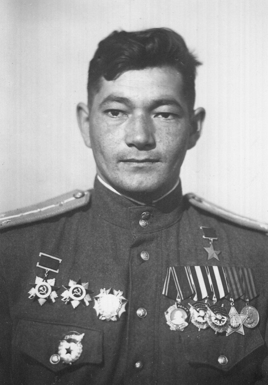 Командир эскадрильи гвардии капитан Талгат Бегельдинов в конце войны. Фото: Из личного архива.